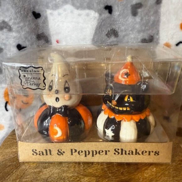 Johanna Parker Design Halloween Ghost & Pumpkin Salt and Pepper Shakers NIB - Picture 1 of 5